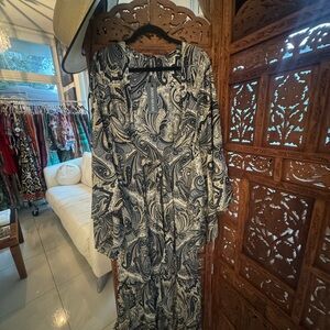 Elegant Paisley Print Kimono